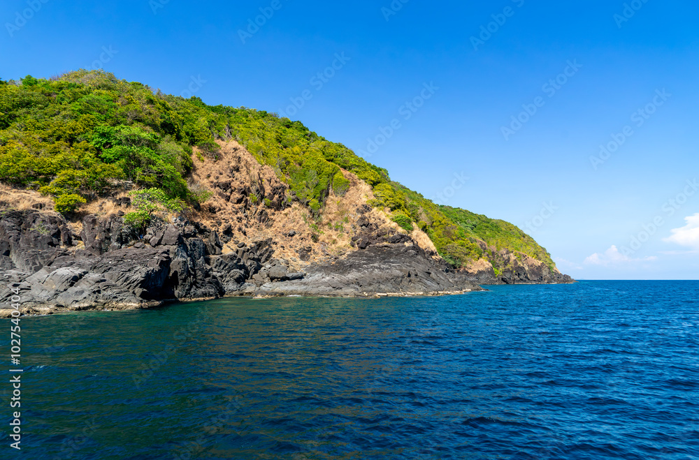 island in the middle of the sea island in the middle of the sea