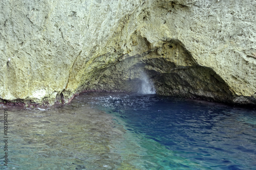 grotta dello spruzzo a Santa Maria di Leuca 2718 grotta dello spruzzo a Santa Maria di Leuca 2718