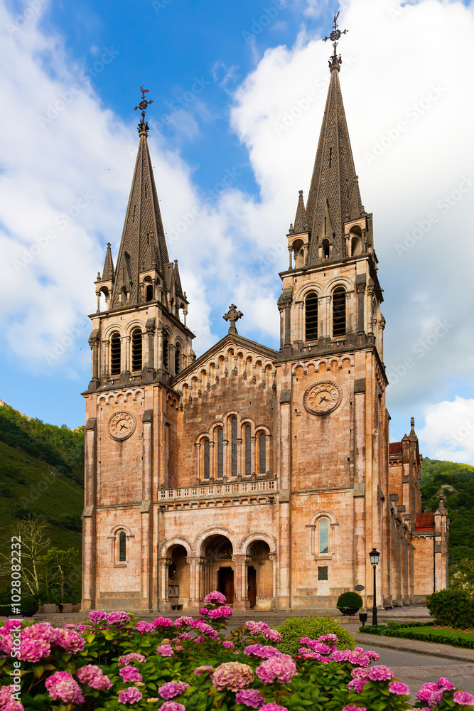 Obraz premium Picturesque view of impressive Covadonga monastery, Spain