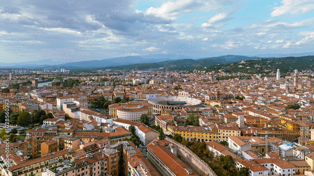 Obraz premium Italy, September 22, 2024: Panoramic aerial view of the city of Verona in Veneto. Also called the ci