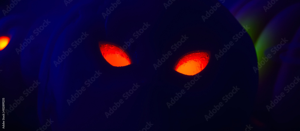 glowing eyes the darkness glowing eyes the darkness