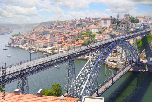 Luis I bridge in Porto with the city in background