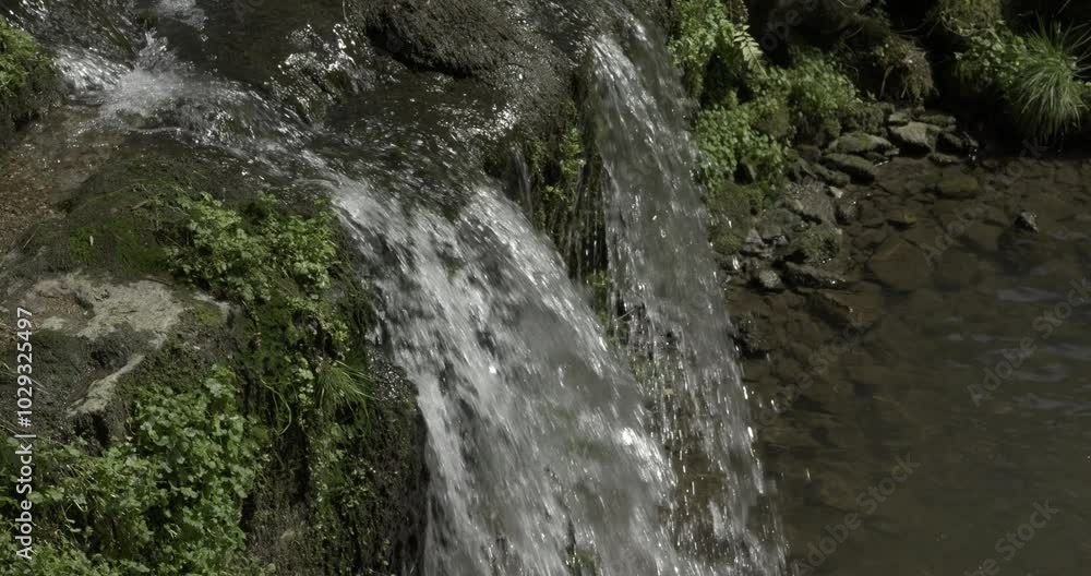 kleiner Wasserfall, C4K, ProRes kleiner Wasserfall, C4K, ProRes