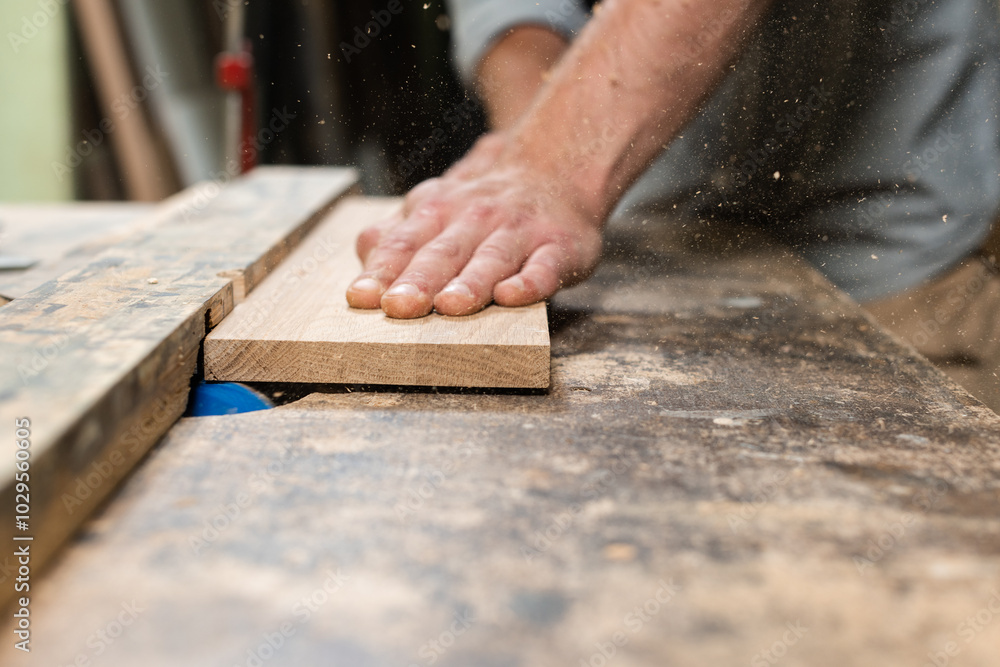 Milling of oak glued board Milling of oak glued board