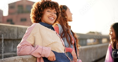 Konstfotografi Friends, woman and gen z outdoor for fashion, bonding and communication with trendy cool outfit