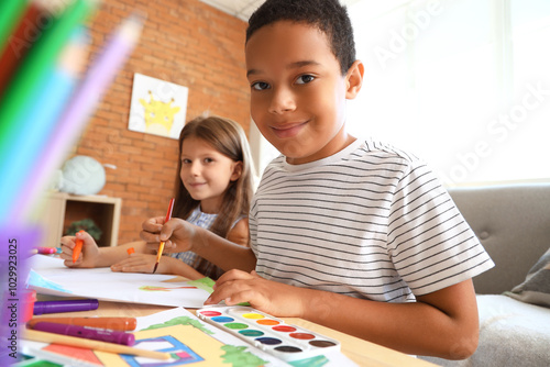 Happy diverse children pain...