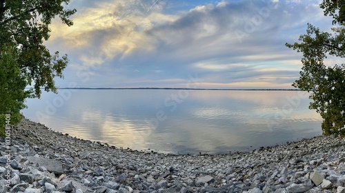 A beautiful sunset on Lake Carlyle in Illinois.