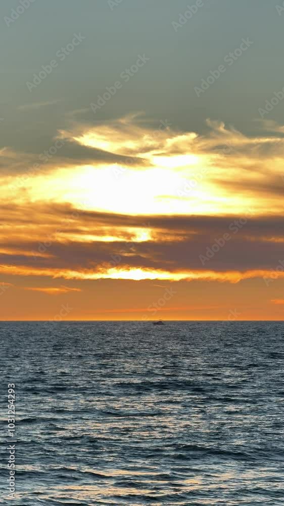 Atardecer en el mar Atardecer en el mar