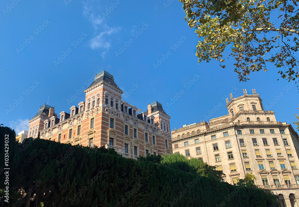 Obraz premium Urban landscape and beautiful architecture in Barcelona, Spain