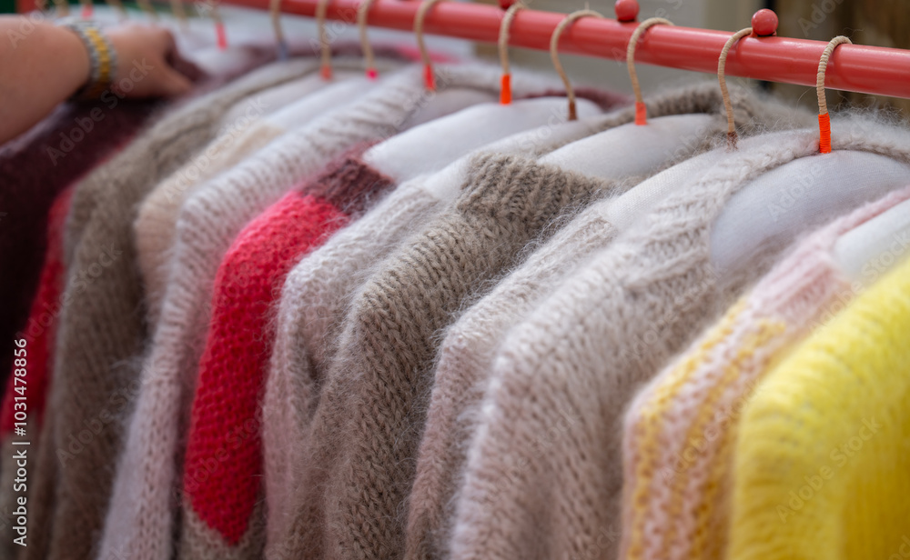 kalte Herbst und Winterzeit ist Mohair Pullover und Mohair Jacken Saison
