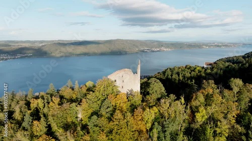 Luftaufnahme von der Burgruine Altbodman über dem westlichen Bodensee