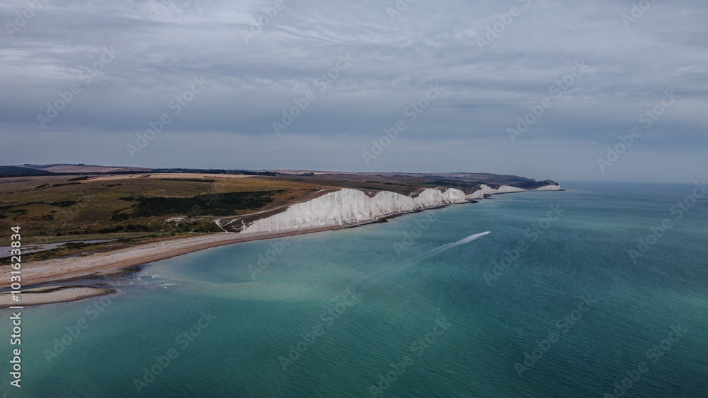 Naklejka premium Aerial view of the White Cliffs in the south of the United Kingdom