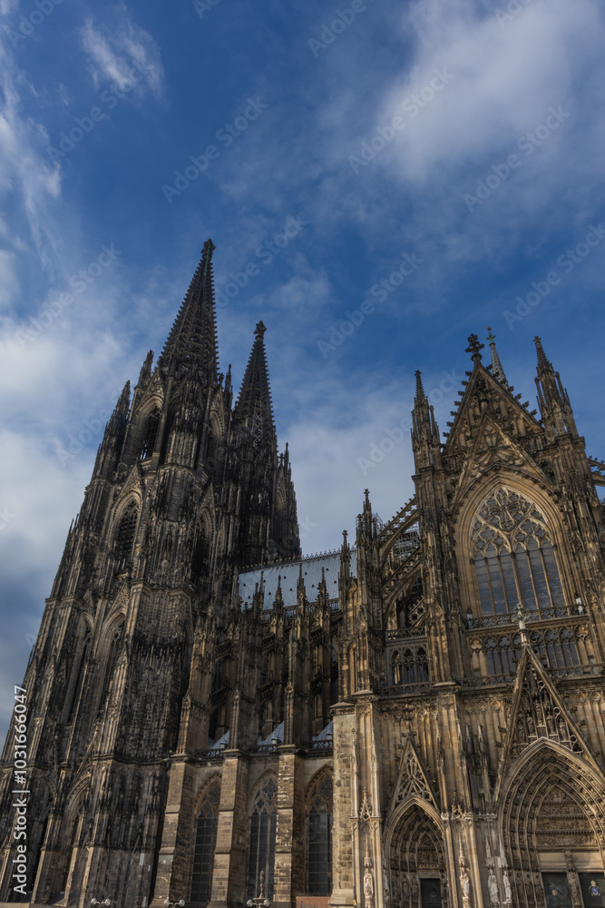 Fototapeta premium catholic cathedral in cologne architecture landmark