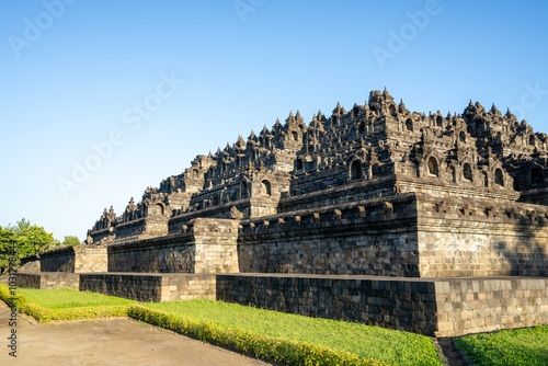 фотографія Borobudur, Mahayana Buddhist Temple in Indonesia - Mageland, Yogyakarta