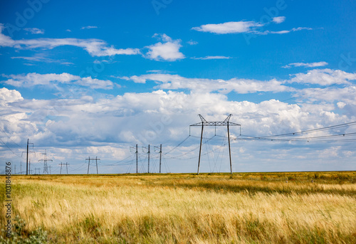 A 500-kilovolt power line in the Kazakh steppe, on the border of the Akmola and Kostanay regions. August 2024.