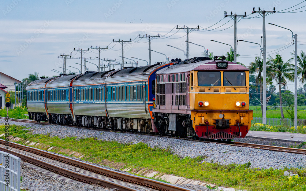 Diesel rail car Express Train 40 at Phetchaburi, Thailand Diesel rail car Express Train 40 at Phetchaburi, Thailand