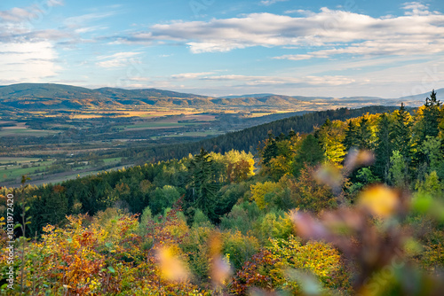 Obraz na płótnie Bystrzyckie Mountains in the Western Sudetes, mountain landscape in autumn, view of the valley from the hiking trail in the late evening. w salonie