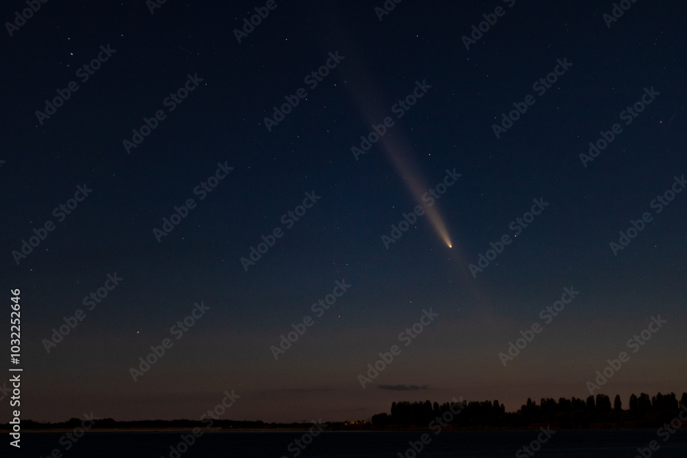 Fototapeta premium sky with stars & comet