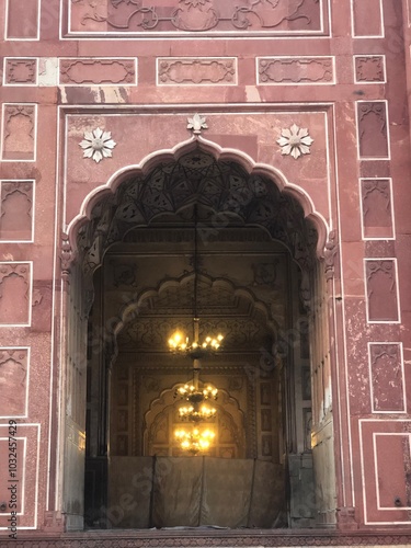 gate of badshahi mosque photo