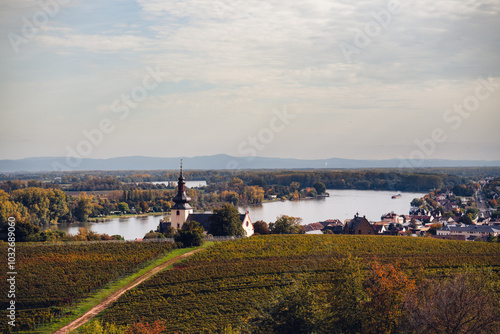 Obraz na płótnie Kilianskirche Nierstein, Oktober 2024 w salonie