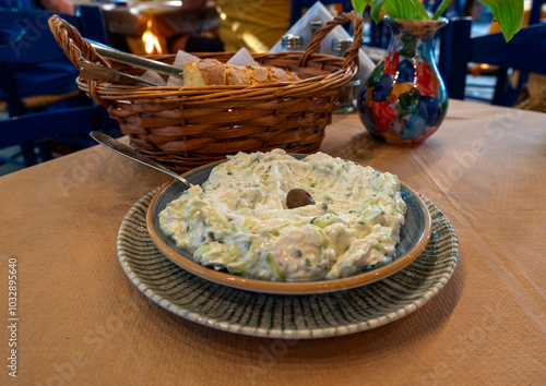 kuchnia grecka - tzatziki, przystawka, Greek cuisine - tzatziki, starter photo