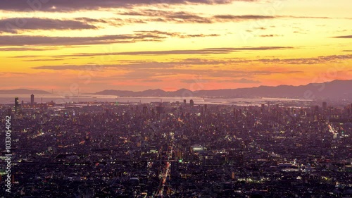 夕焼けと大阪の夜景