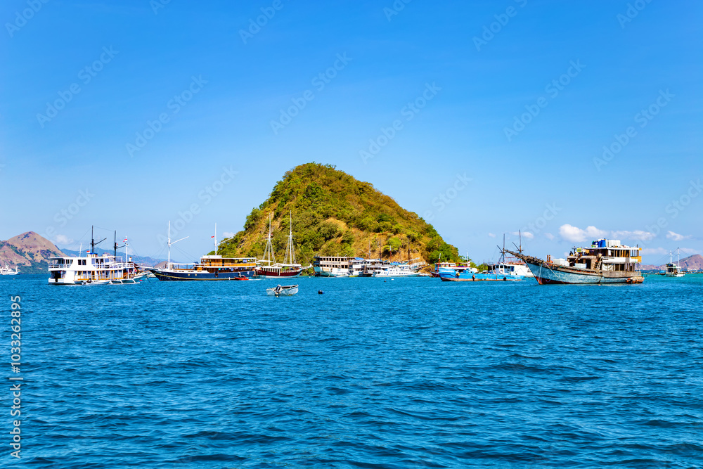 Island Monyet, Ost Nusa Tenggara, Flores, Indonesia, Southeast Asia. Island Monyet, Ost Nusa Tenggara, Flores, Indonesia, Southeast Asia.