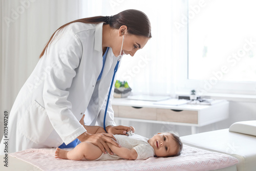 Female pediatrician with st...