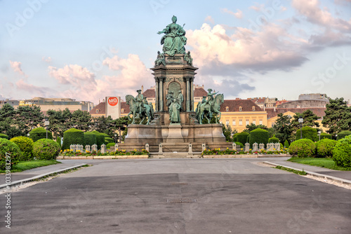 Εκτύπωση καμβά Vienna, Austria - July 23, 2024: The Maria Theresa Memorial in Vienna