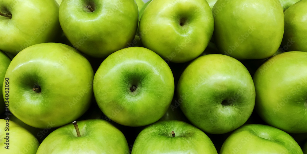 Fresh unripe green apples as background
Fresh unripe green apples as background