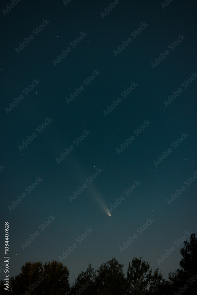 Comet C/2023 A3 (Tsuchinshan-ATLAS) seen over Warsaw, Poland Comet C/2023 A3 (Tsuchinshan-ATLAS) seen over Warsaw, Poland