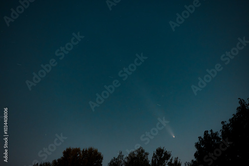 Comet C/2023 A3 (Tsuchinshan-ATLAS) seen over Warsaw, Poland