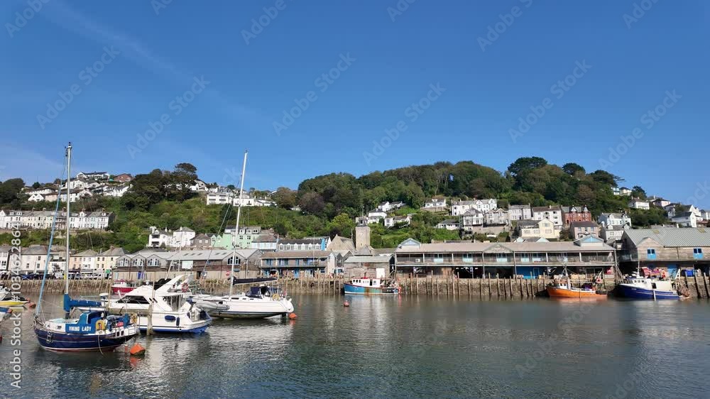 Looe Cornwall England UK. 30.09.2024. Video. Looe River looking towards East Looe fishing port Cornwall UK. Looe Cornwall England UK. 30.09.2024. Video. Looe River looking towards East Looe fishing port Cornwall UK.