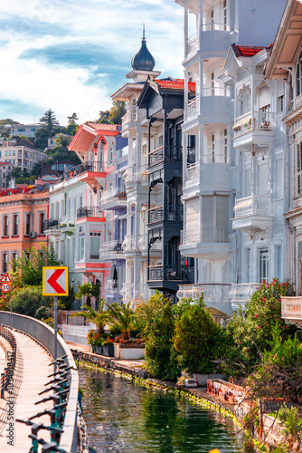 Historical streets of Arnav...