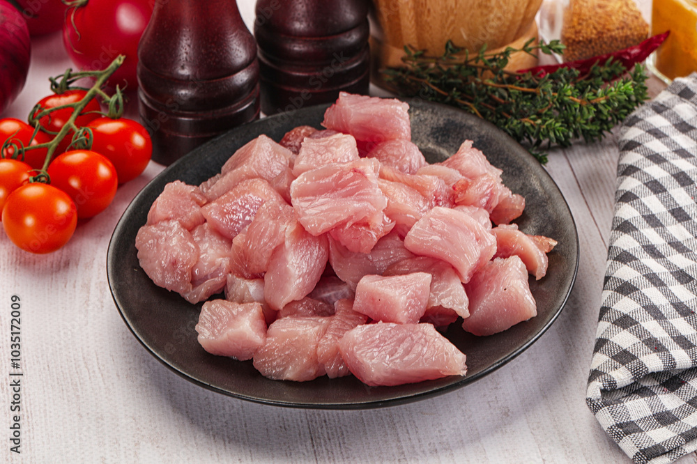 Diced raw turkey fillet cubes Diced raw turkey fillet cubes