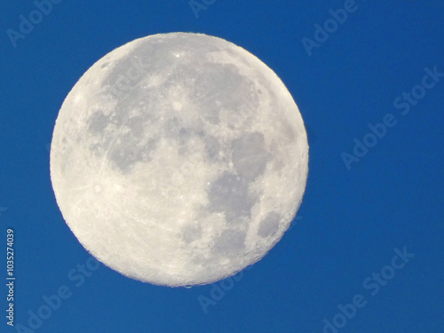 beginning of the day, supermoon am 18.10.2024 photo