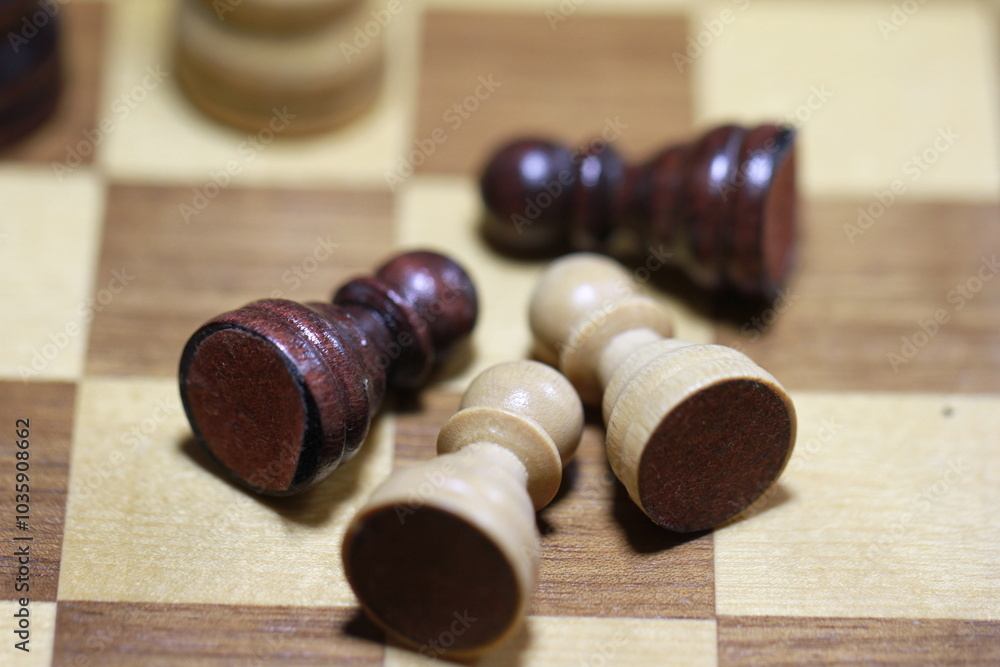The chess board with its pieces supports strategy games to refresh the brain The chess board with its pieces supports strategy games to refresh the brain