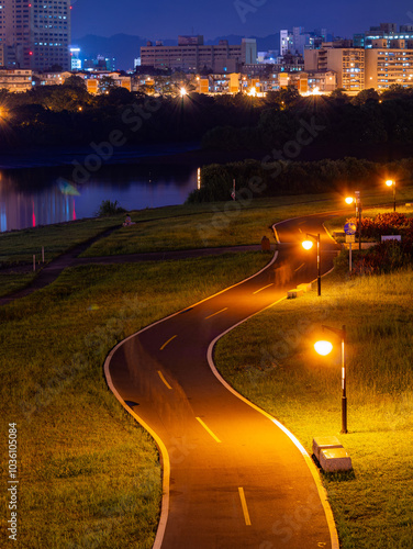 Night landscape of the Jingmei Riverside Park