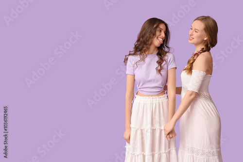 Beautiful young woman showi...