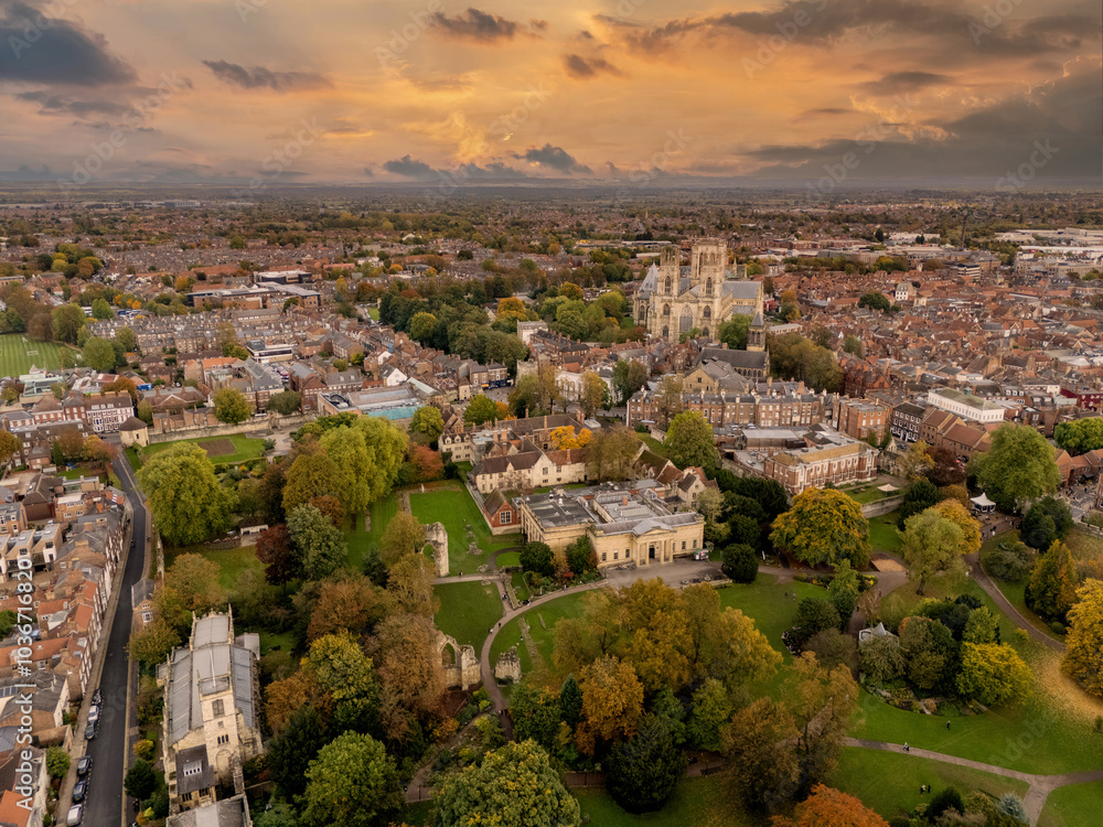 Fototapeta premium York, Yorkshire. England, City Centre aerial landscape view of York skyline in North Yorkshire, with York Minster cathedral and the rooftops of historic buildings