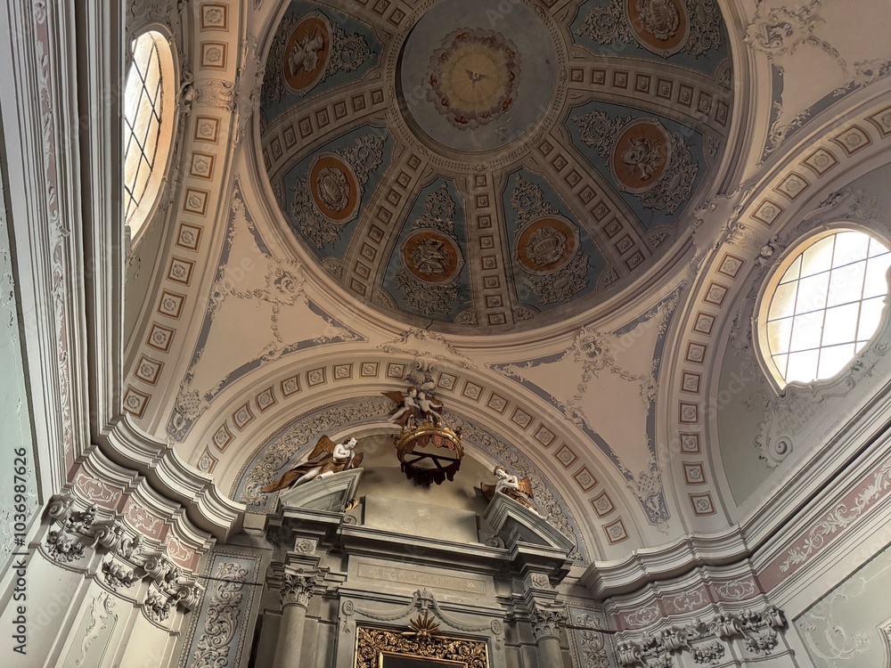 Obraz premium soffitto a volta della chiesa