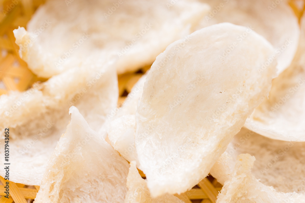 Fresh raw edible dry bird nest Fresh raw edible dry bird nest