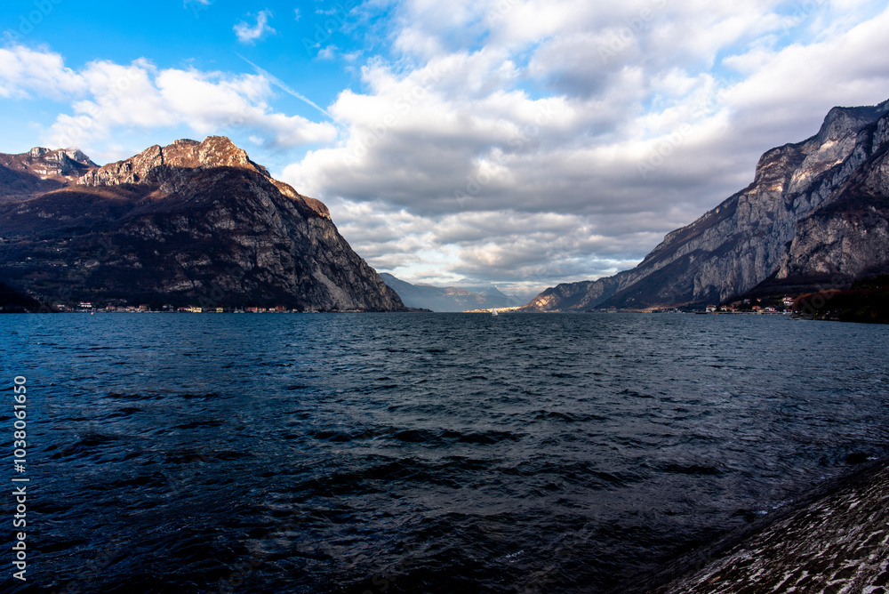 Naklejka premium 2023 12 27 Lecco Como lake 53