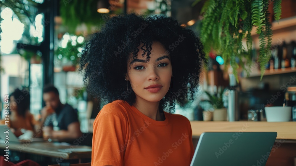 The Stylish Young Woman Working The Stylish Young Woman Working