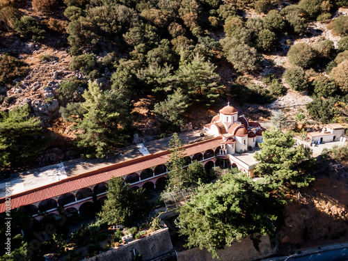 Kloster Moní Agíou Georgíou Selinári - Drohnenbild von der Insel Kreta photo