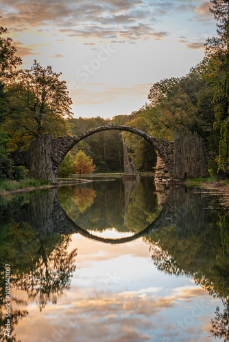 Rakotzbrücke am frühen Morgen