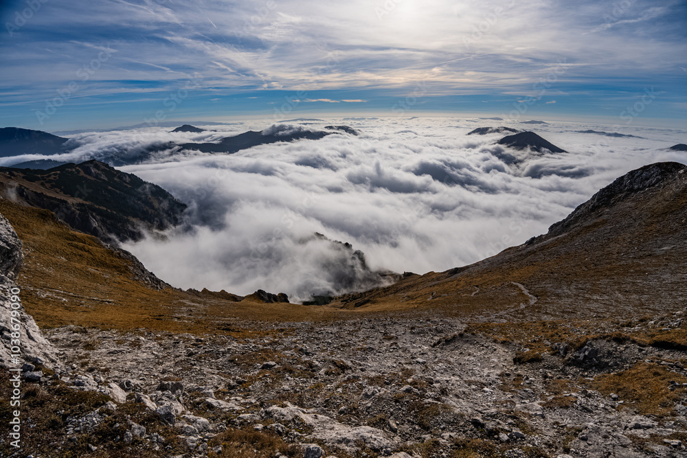 Obraz premium Nebelmeer - Wolken - fließender Nebel - Hochschwab Gebiet - Aflenzer Staritzen 