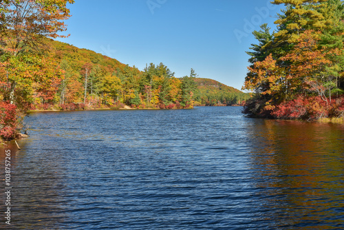  autumn day at paradise pond