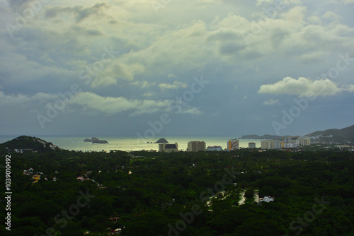 Vista de Ixtapa Guerrero desde mirador.