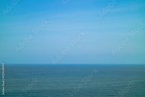 Fotografie OCEAN HORIZON LINE IN SUMMER